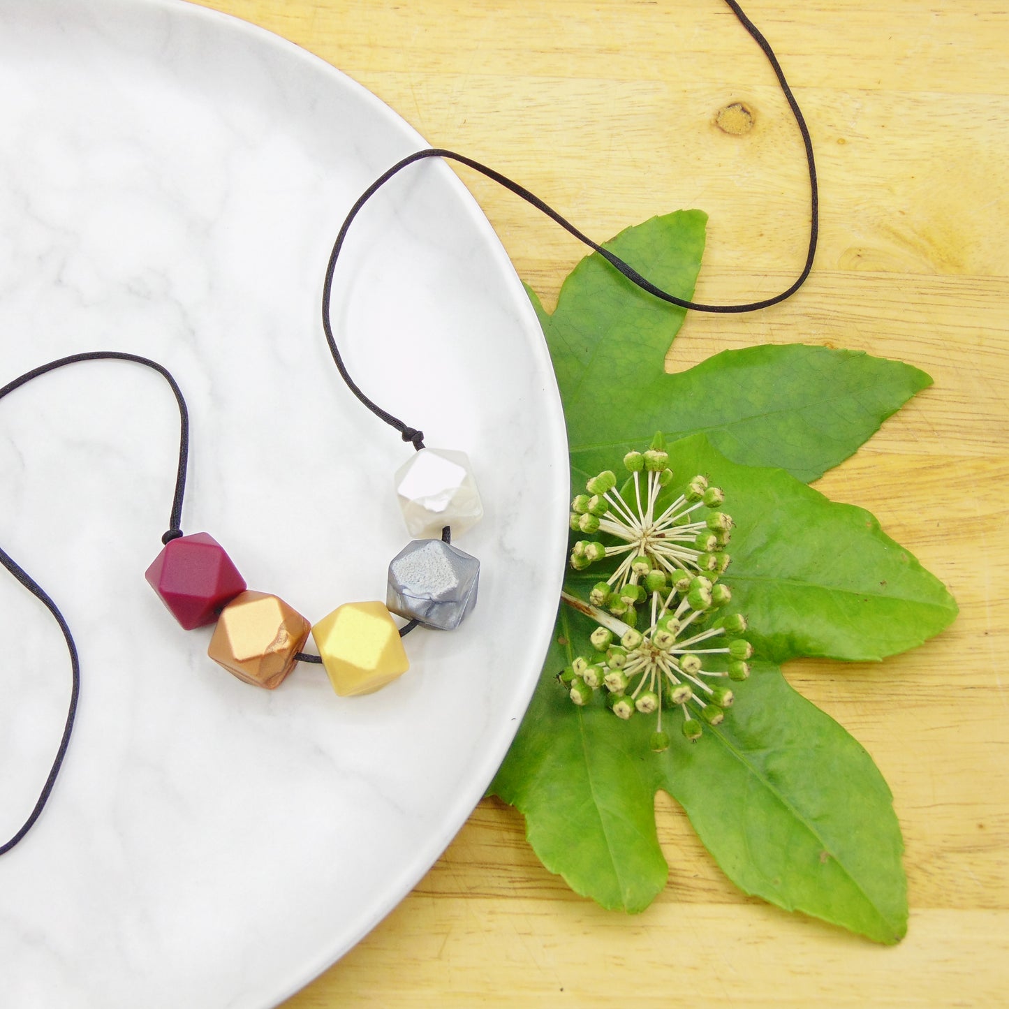 Mulled Wine - 5 Bead Necklace