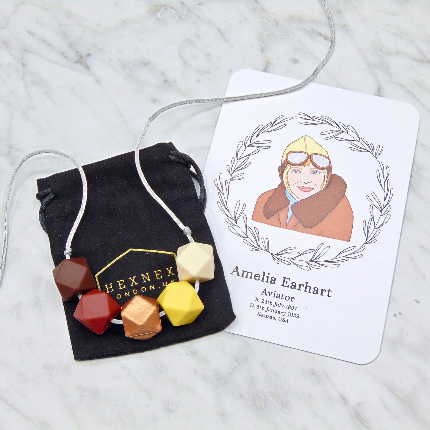 Amelia Earhart Gift Set